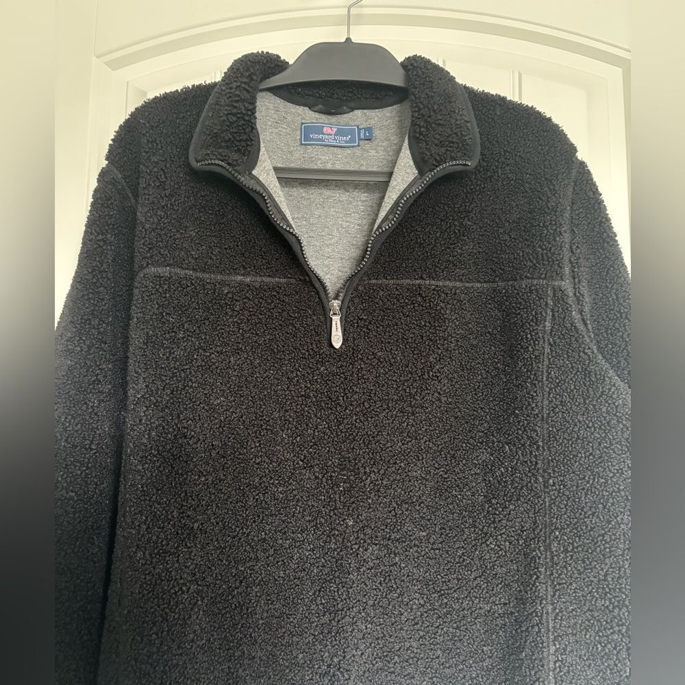 Men’s vineyard vines, black Sherpa quarter zip sweatshirt